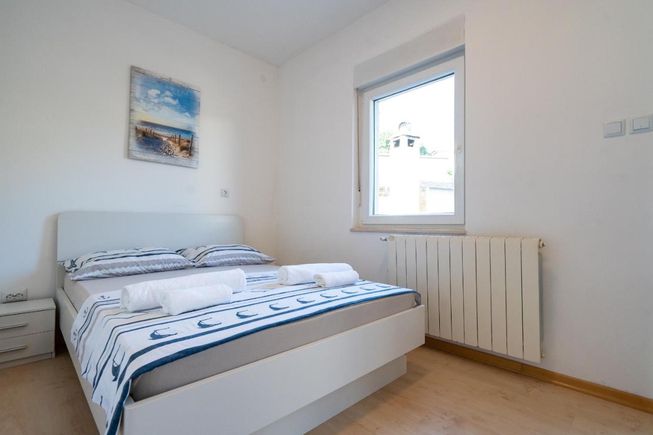 Apartman Ana 노비비노돌스키 외부 사진
