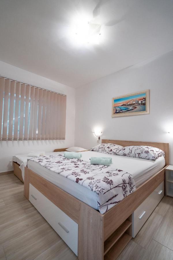 Apartman Ana 노비비노돌스키 외부 사진